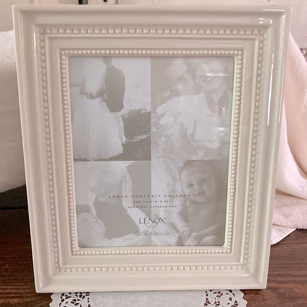 LENOX Picture Frame 8”x 10” All Occasion